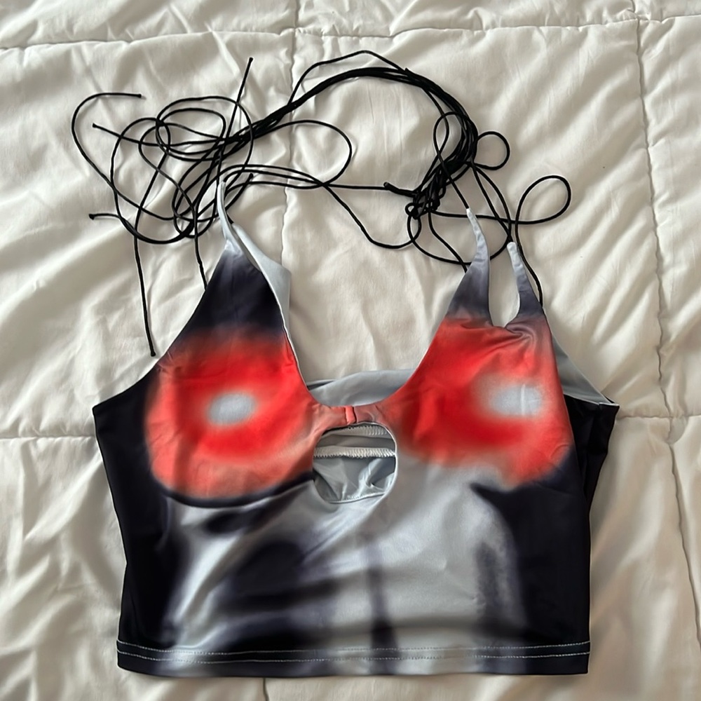 Crop top